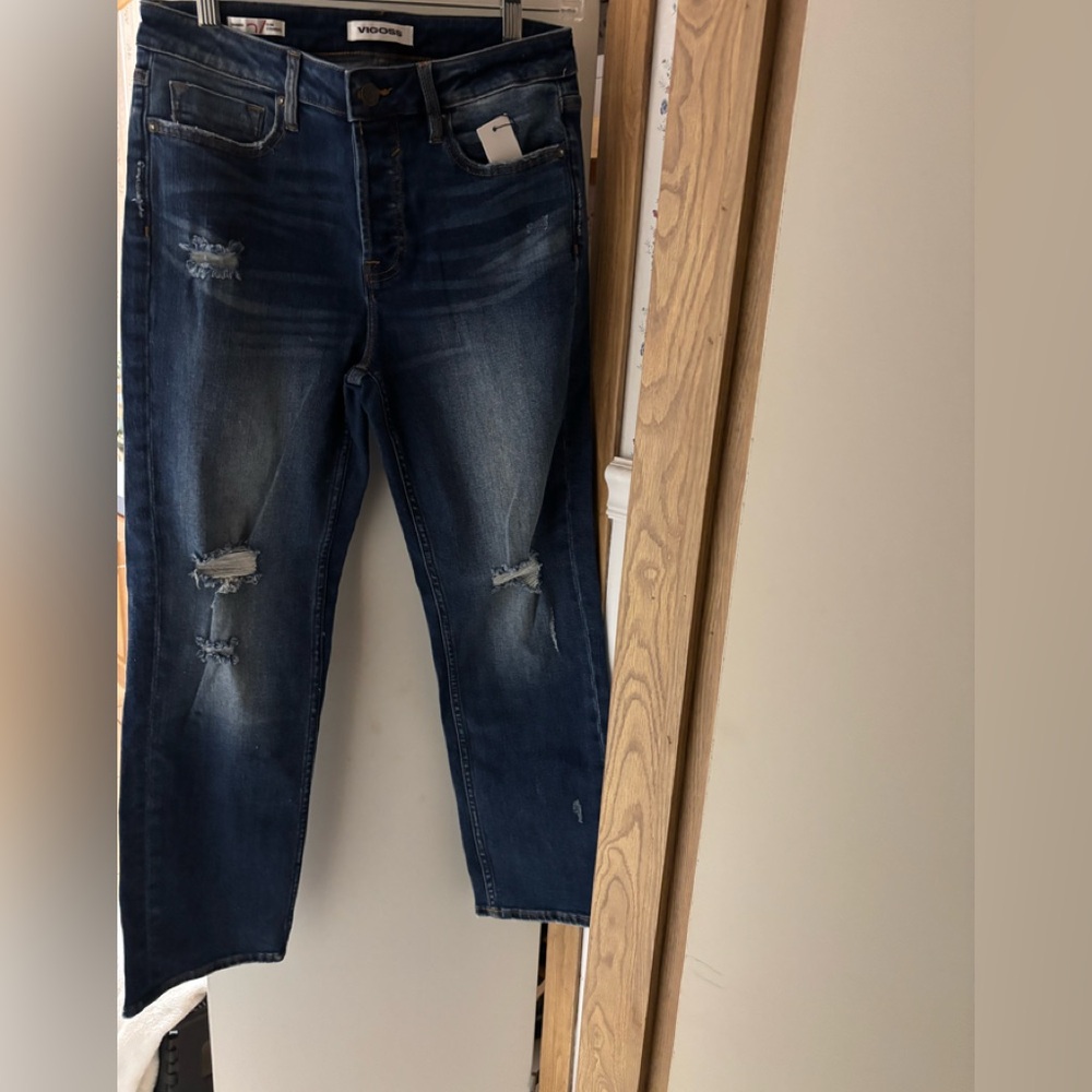 VIGOSS FRANKIE DISTRESSED SLIM STRAIGHT JEANS